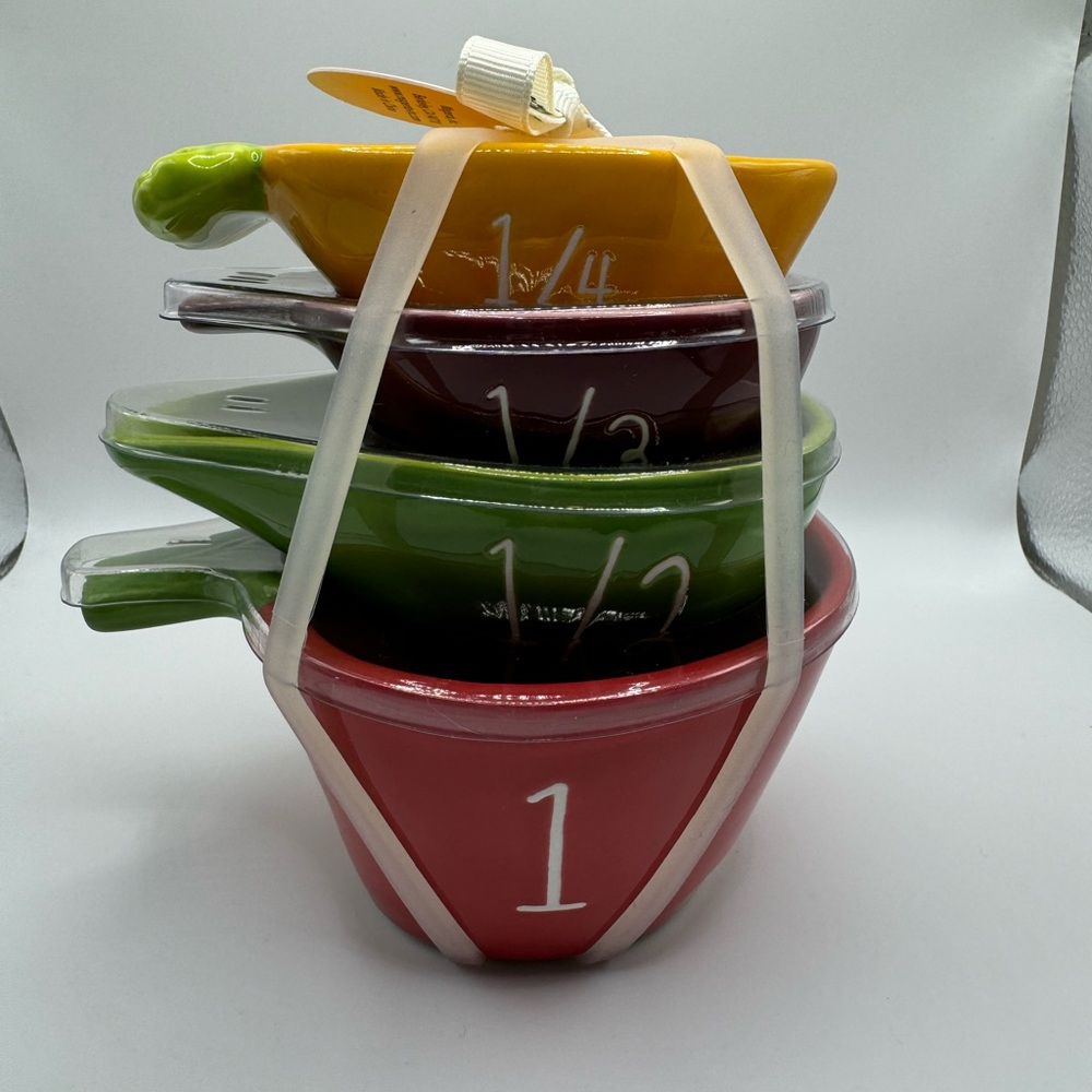 Rae Dunn vegetable measuring cups